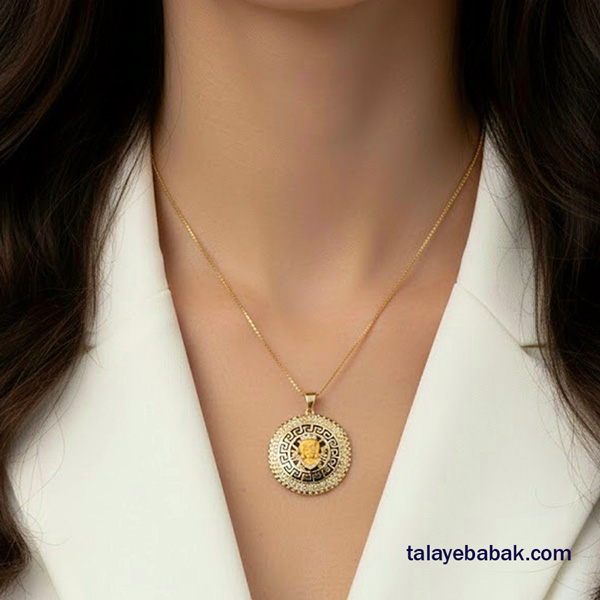 آویز ورساچه ملکه گرد