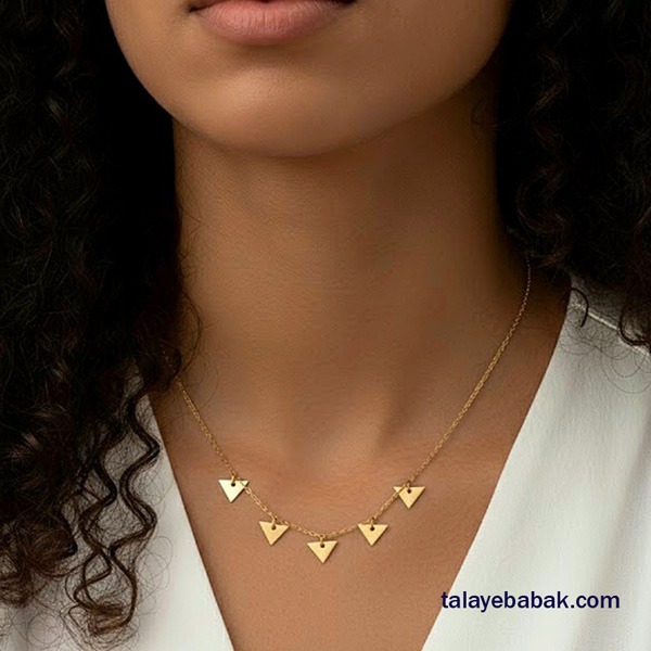 گردنبند مثلث